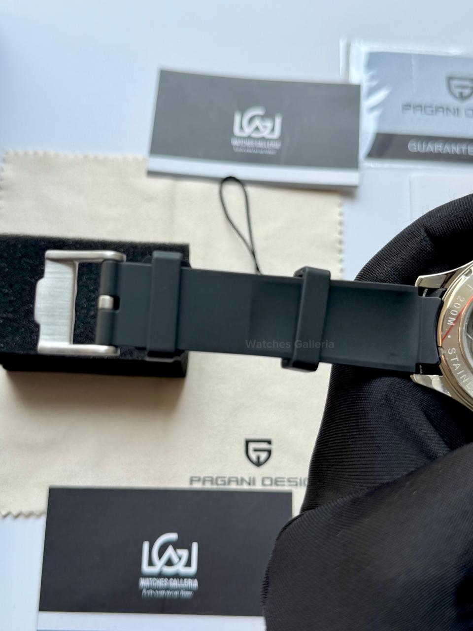Pagani Design PD1685 Silicon Seamaster Diver White Automatic Watch – 200M Sapphire Crystal NH35A/Miyota Luxury Dive Watch in Pakistan | Watches Galleria