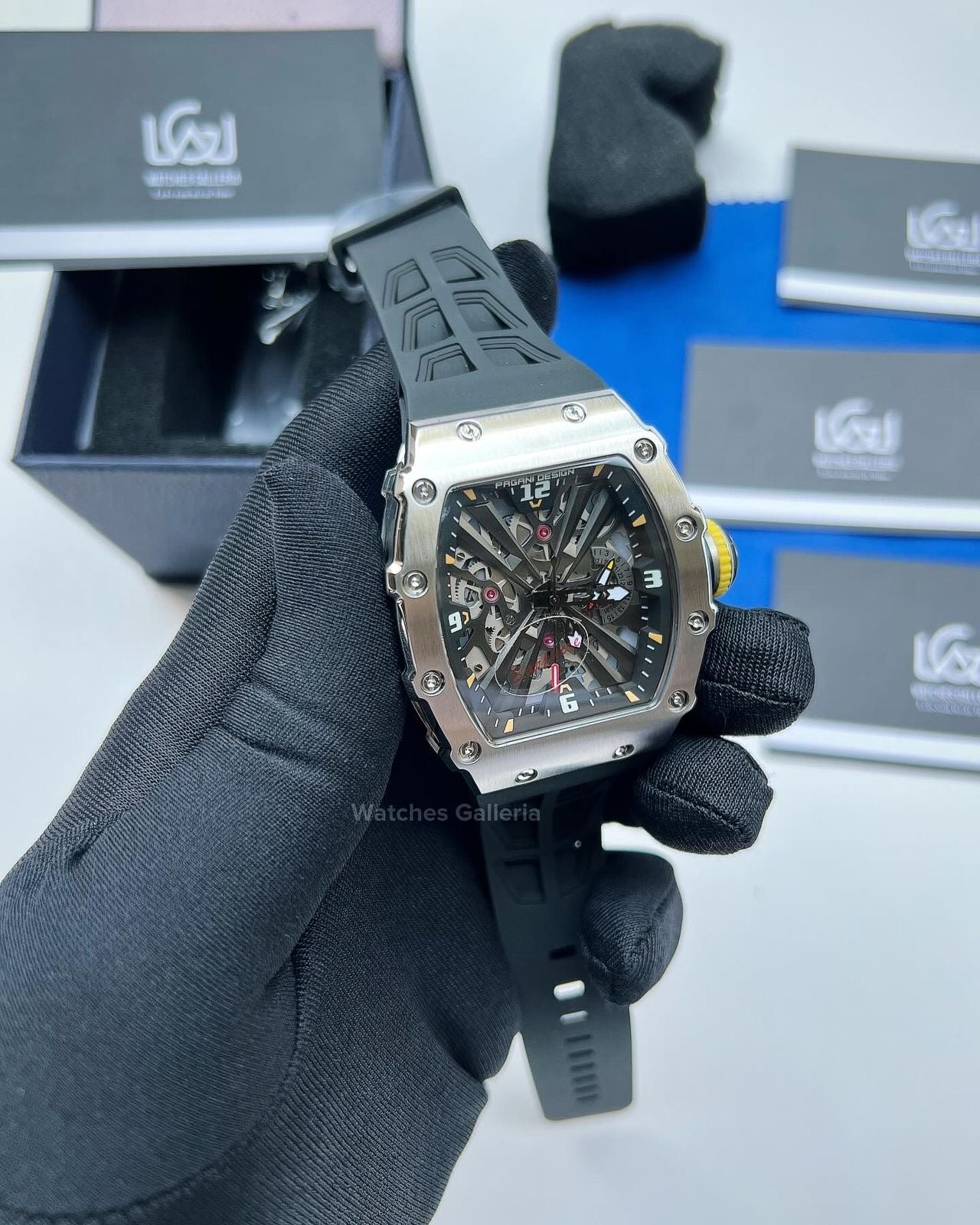 Pagani Design Tonneau Skeleton Quartz (Black) PD1738