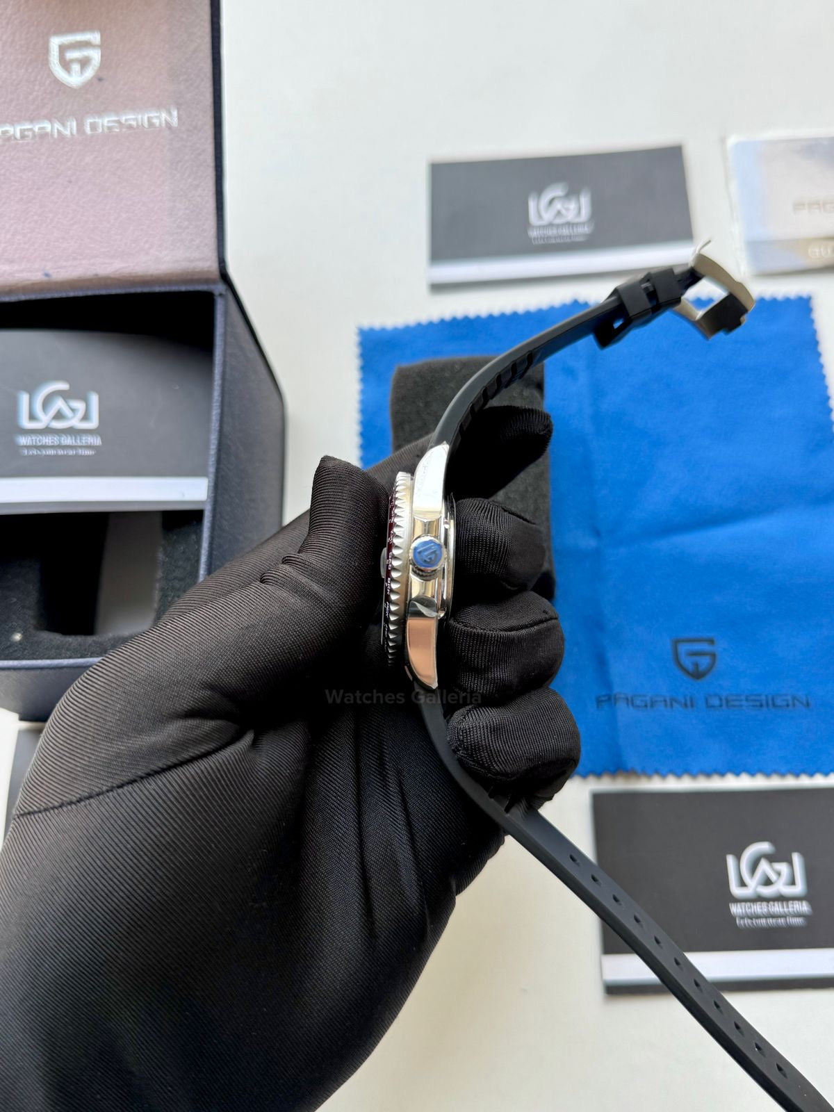 Pagani Design PD1758 World Time GMT Automatic (Red) | Pagani Design Pakistan | PD-1758