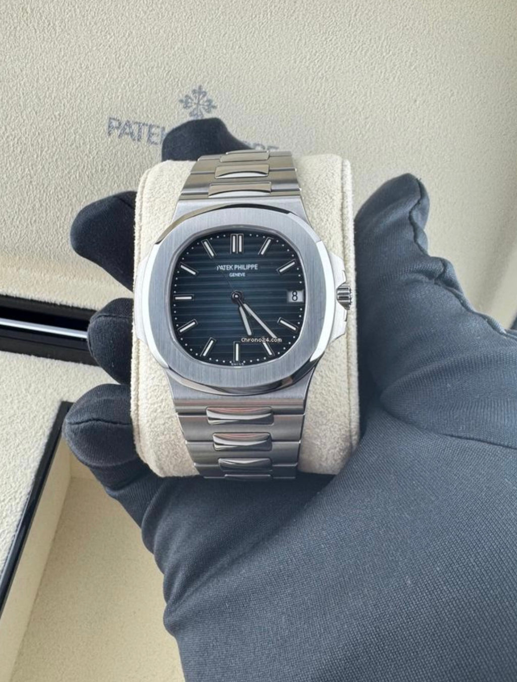 Patek Philippe Nautilus Date Super Clone Automatic Stainless Steel Luxury Watch