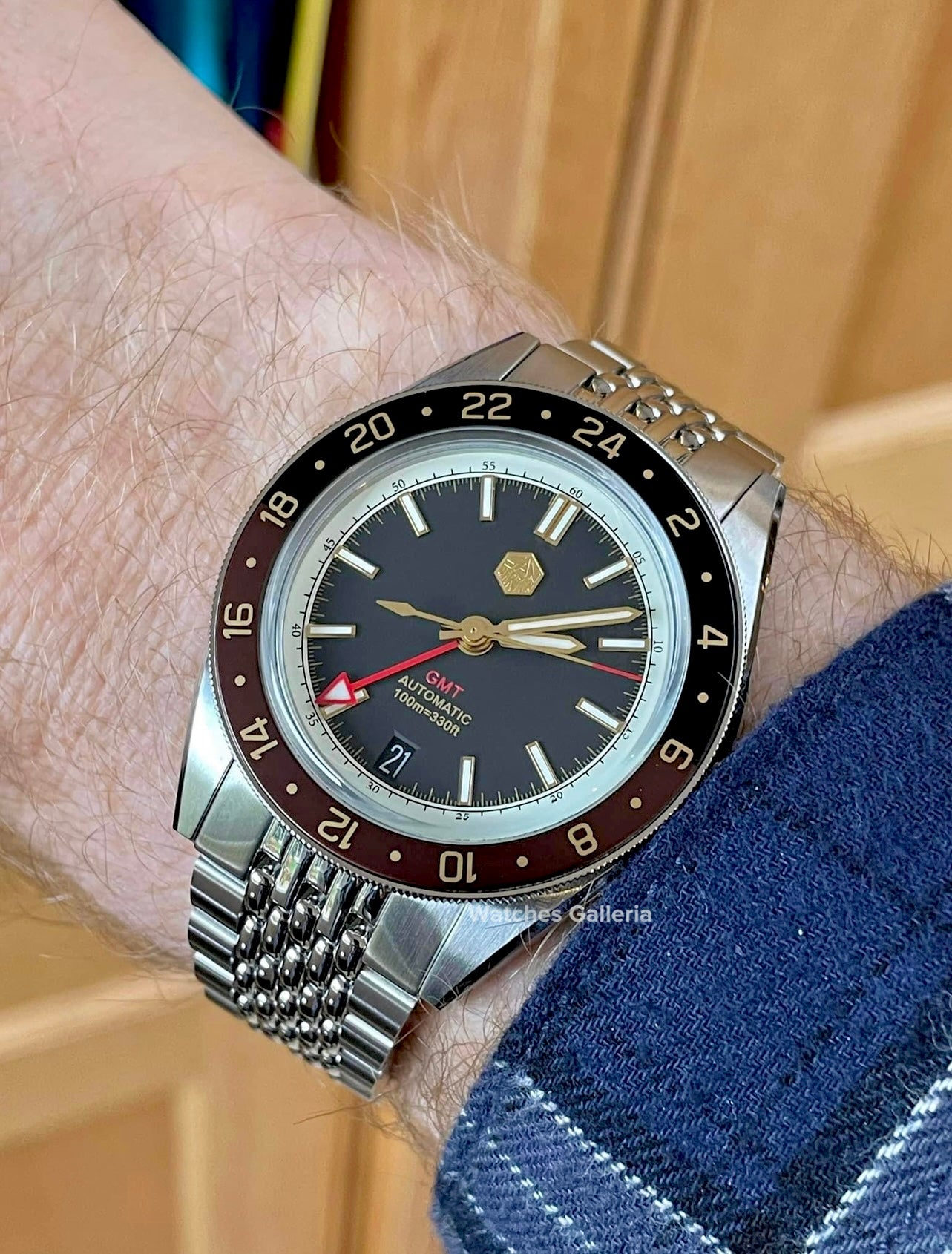 San Martin SN0116 GMT Root Beer Automatic Watch NH34A Japan Movement – 39.5mm, Sapphire Crystal, 100M Water Resistant, 2 Year Warranty Luxury Diver GMT