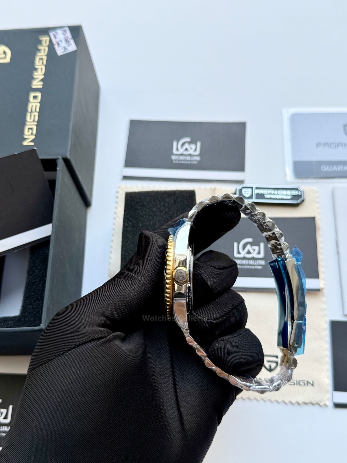 Pagani Design PD1662 GMT Master V6 Two Tone in Pakistan – Automatic GMT Luxury Men’s Watch with Sapphire Crystal & Rotating Bezel