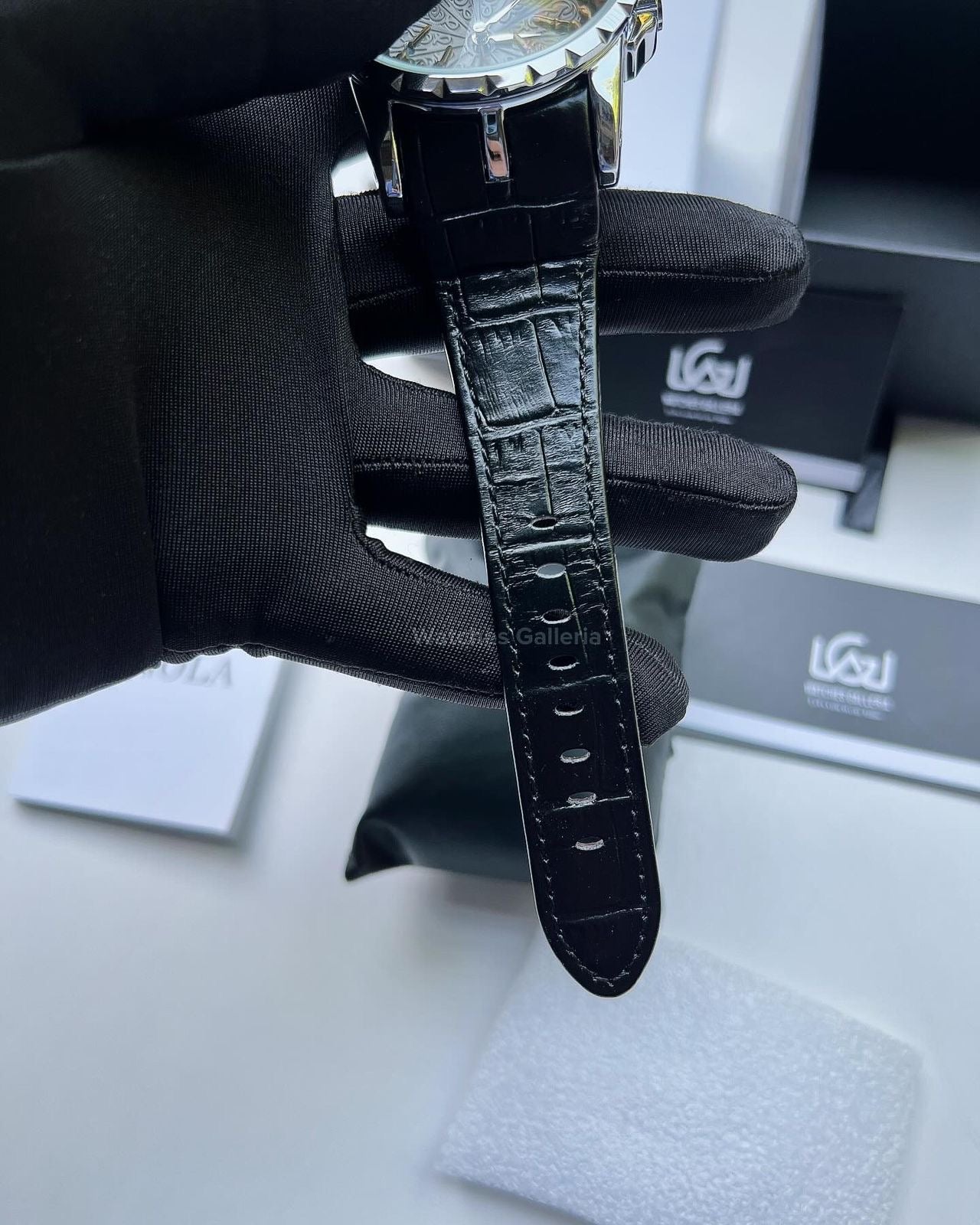 Onola Round Table Watch Quartz (Silver Black) ONL12RT Watches Galleria