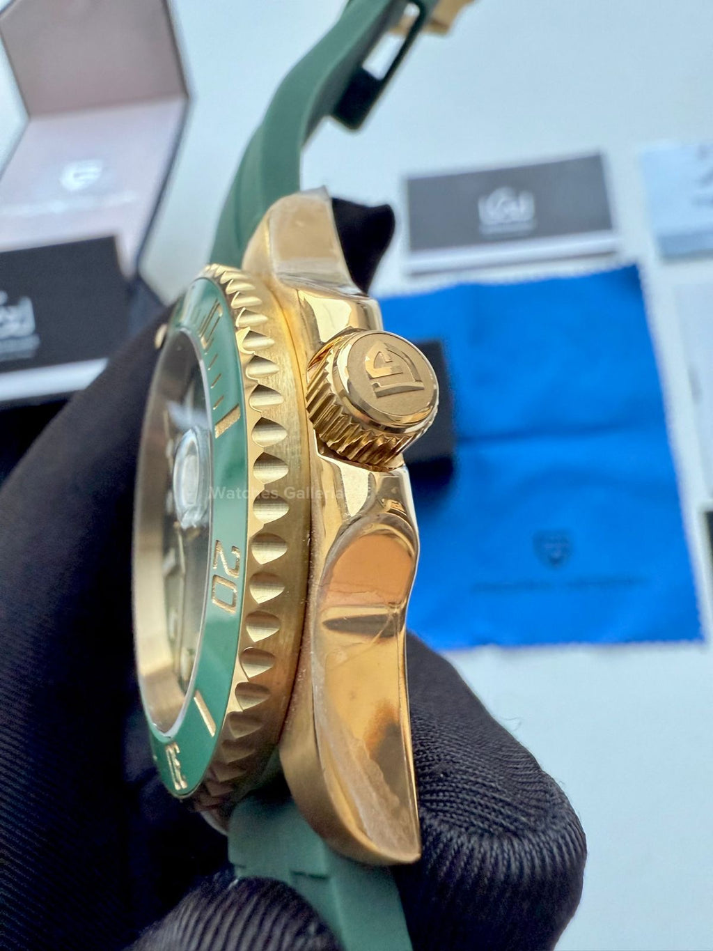 Pagani Design Hulk PD1661 Gold (Silicon Straps Edition Exclusive) Pagani Design in Pakistan