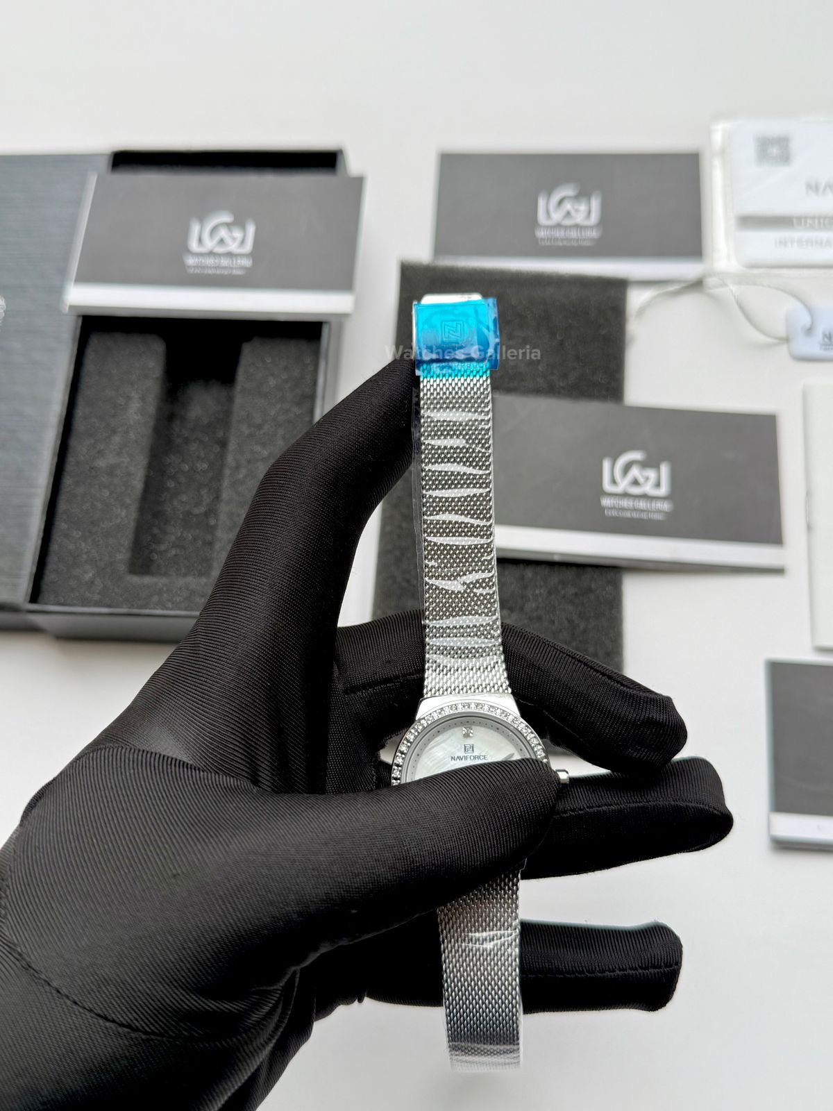 Naviforce NF5005 Women Watch Quartz (Silver) Naviforce Watch in Pakistan