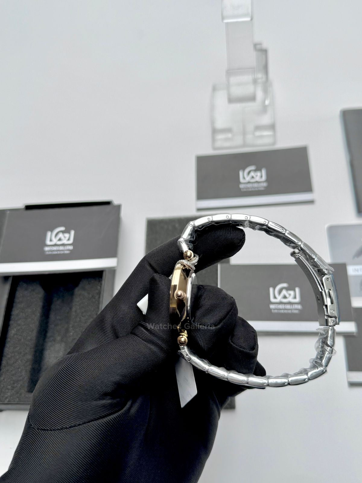 Crrju 2178 Ladies Watch Quartz (White/Rose Gold) CRRJU Watch Pakistan