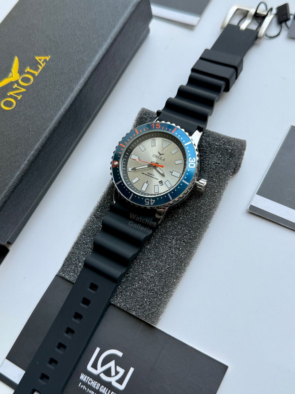 Onola 3850 Sports Diving Style Quartz (Silver) Onola Pakistan