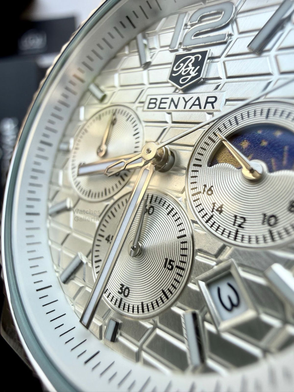 Benyar BY5225 Land Dweller Chronograph White Dial Luxury Men’s Watch in Pakistan – Japanese Quartz Stainless Steel Watch