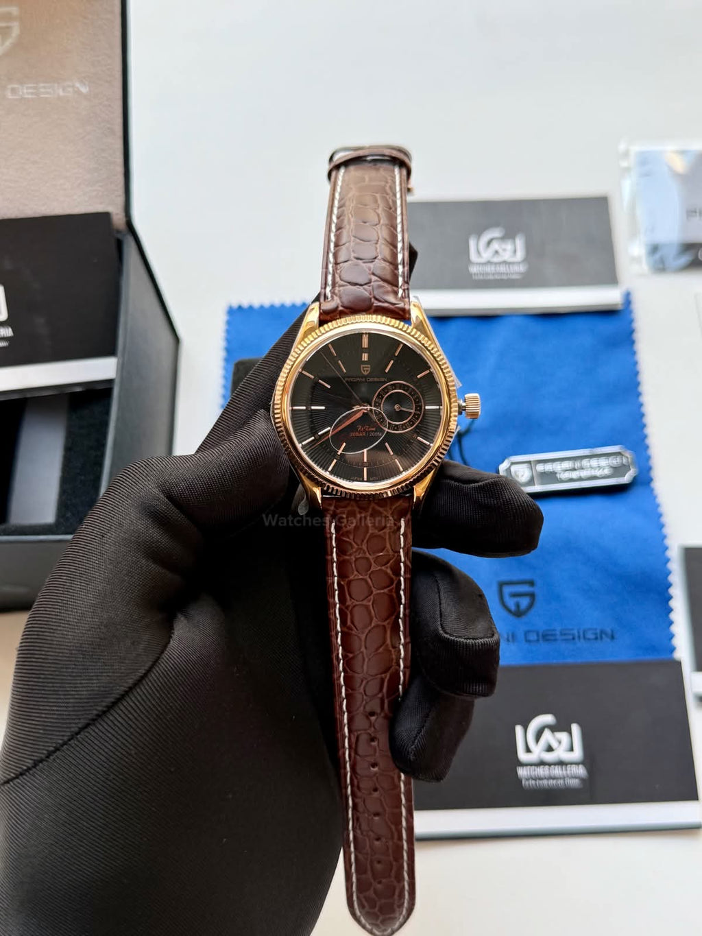 Pagani Design PD1689 Classic Dress Watch 40mm – Seiko VH65 Quartz Movement, Sapphire Glass, 200M Water Resistance, Leather Strap