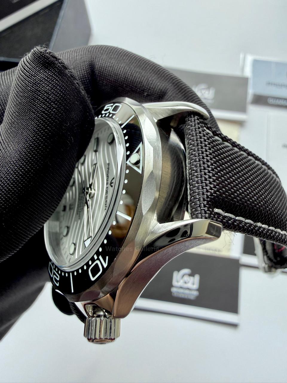 Pagani Design PD1685 Seamaster Diver White Automatic Watch – 200M Sapphire Crystal NH35A/Miyota Luxury Dive Watch in Pakistan | Watches Galleria