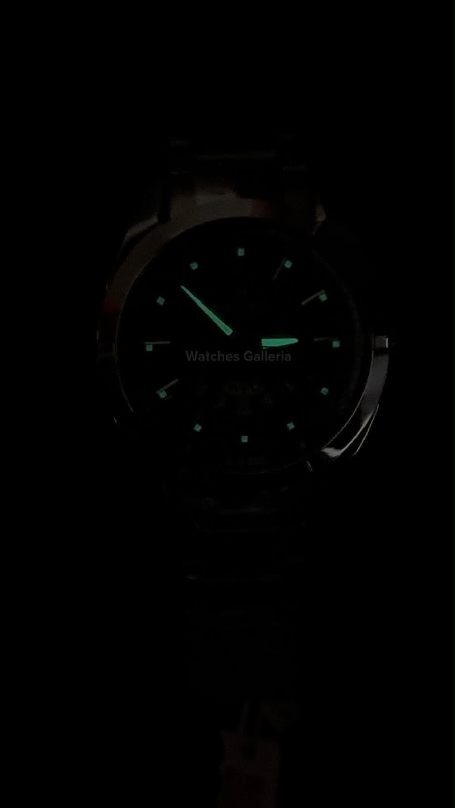 Naviforce NF9038M Original Men’s Watch Silver Black – Japanese Movement, Mineral Glass & Water Resistant