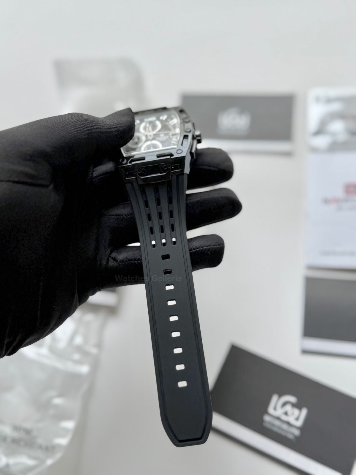 Naviforce NF7105 Tonneau Watch (Black) Naviforce Watch in Pakistan