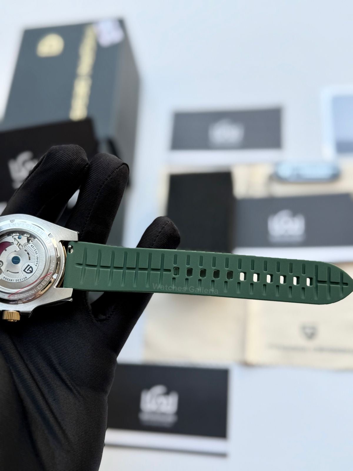 Pagani Design PD1662 GMT Master II Zombie Green Silicon Edition V6 Two Tone in Pakistan – Automatic GMT Luxury Men’s Watch with Sapphire Crystal & Rotating Bezel