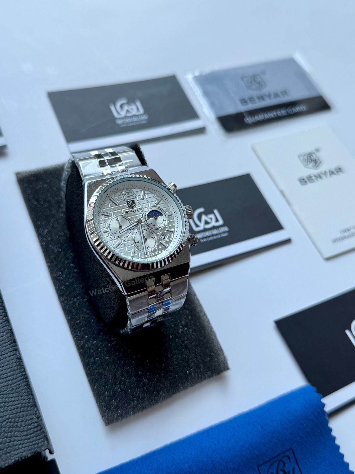 Benyar BY5225 Land Dweller Chronograph White Dial Luxury Men’s Watch in Pakistan – Japanese Quartz Stainless Steel Watch