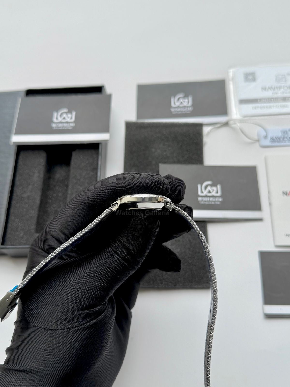 Naviforce NF5005 Women Watch Quartz (Silver) Naviforce Watch in Pakistan