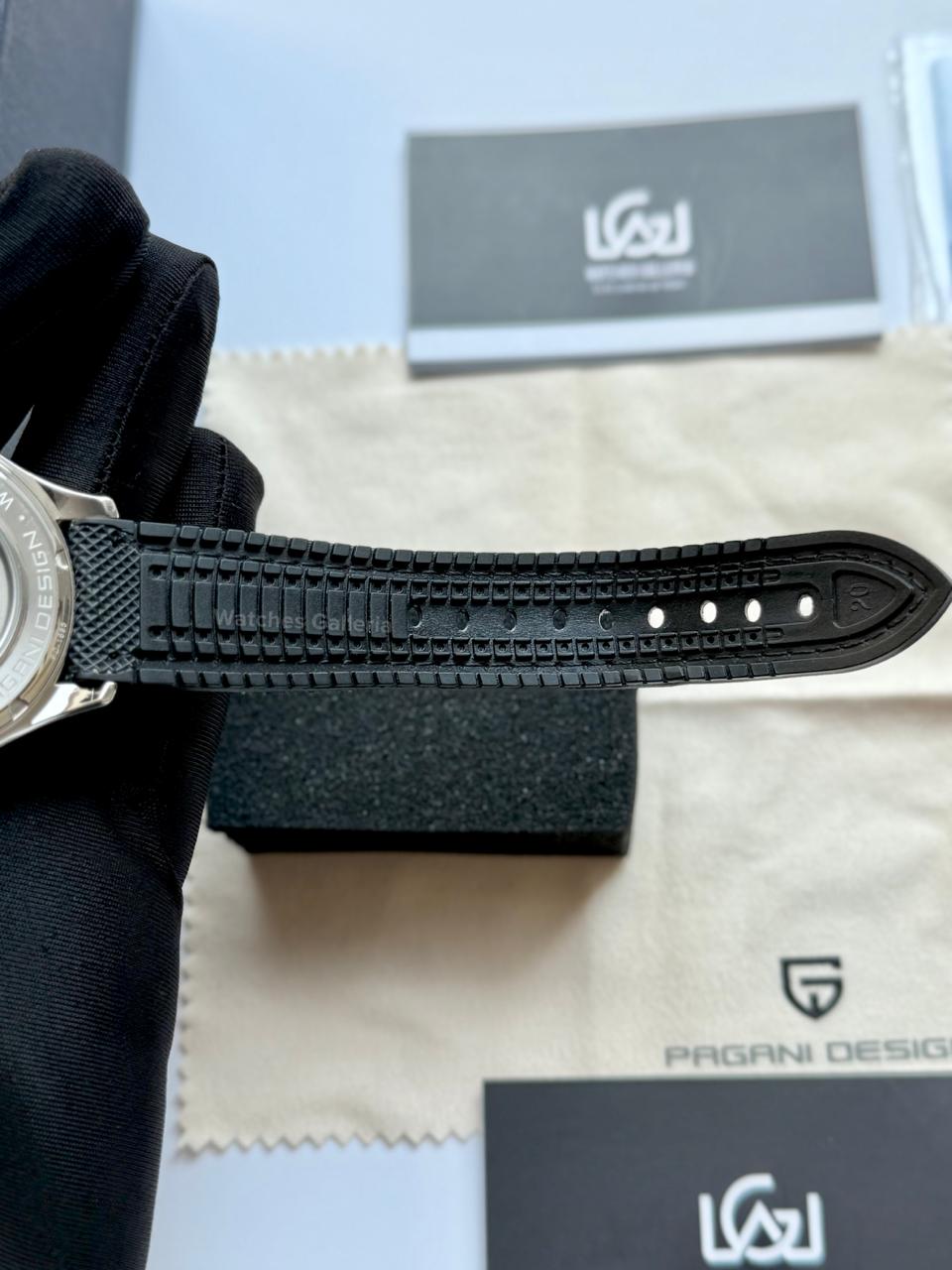 Pagani Design PD1685 Canvas Seamaster Diver White Automatic Watch – 200M Sapphire Crystal NH35A/Miyota Luxury Dive Watch in Pakistan | Watches Galleria