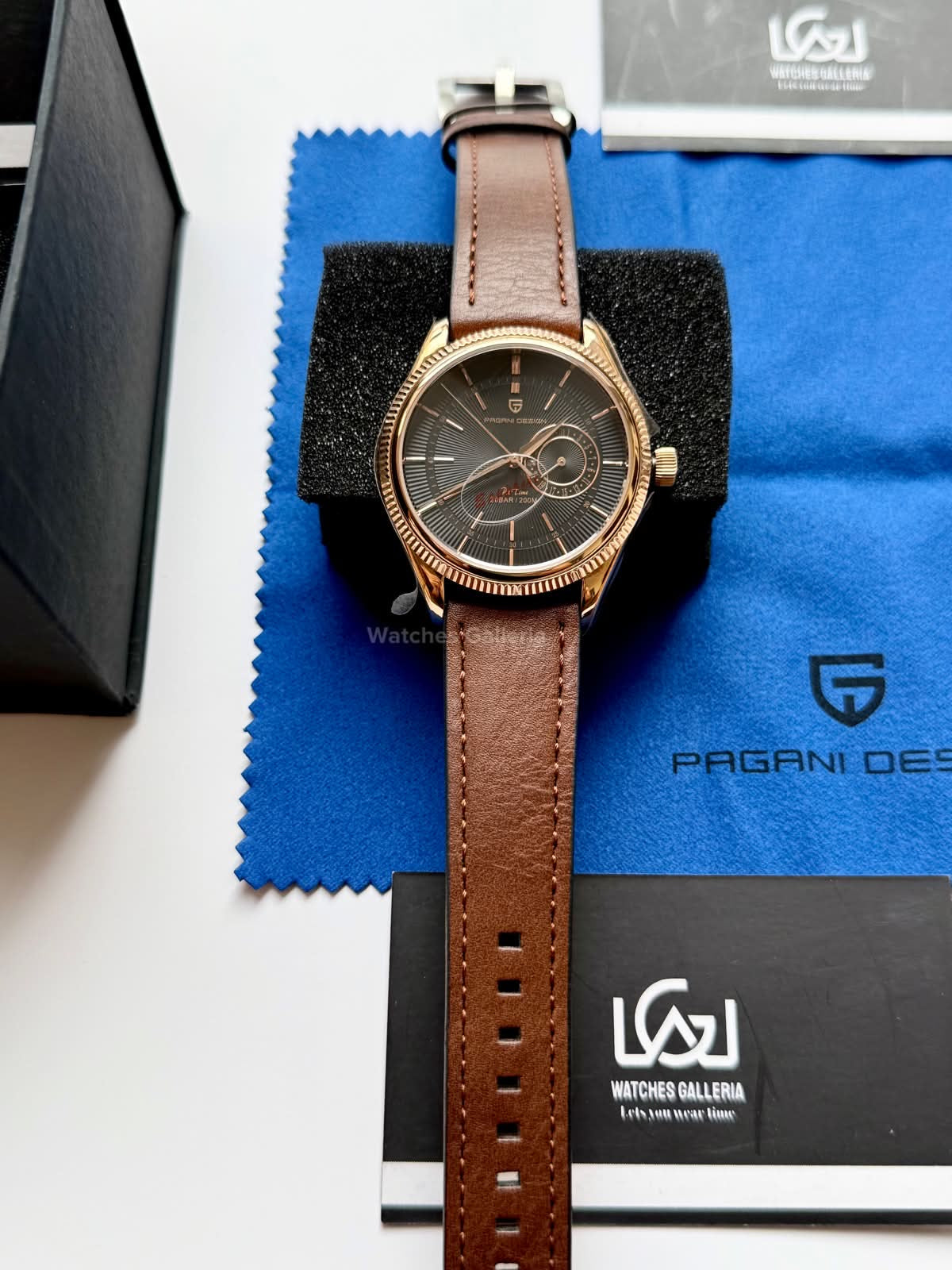 Pagani Design PD1689 Classic Dress Watch 40mm – Seiko VH65 Quartz Movement, Sapphire Glass, 200M Water Resistance, Leather Strap