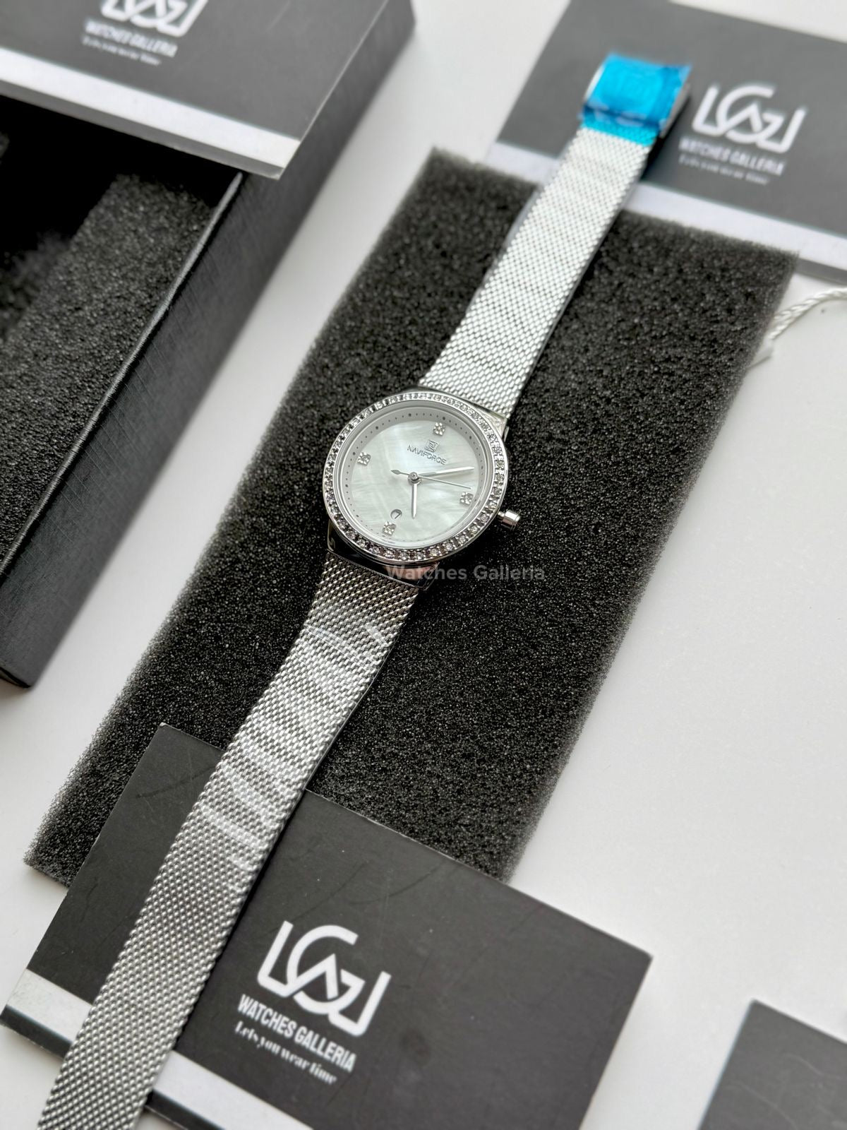 Naviforce NF5005 Women Watch Quartz (Silver) Naviforce Watch in Pakistan