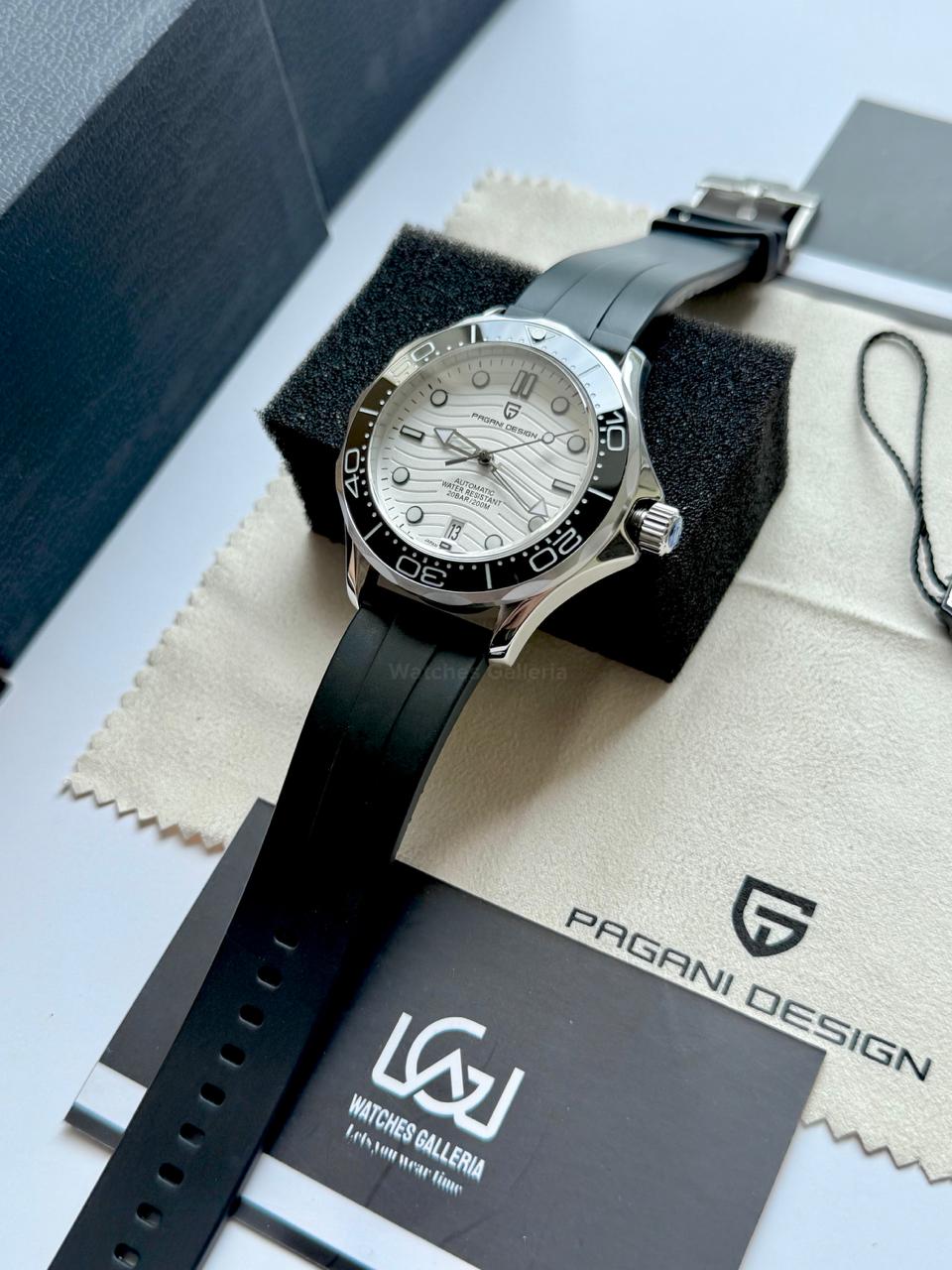 Pagani Design PD1685 Silicon Seamaster Diver White Automatic Watch – 200M Sapphire Crystal NH35A/Miyota Luxury Dive Watch in Pakistan | Watches Galleria