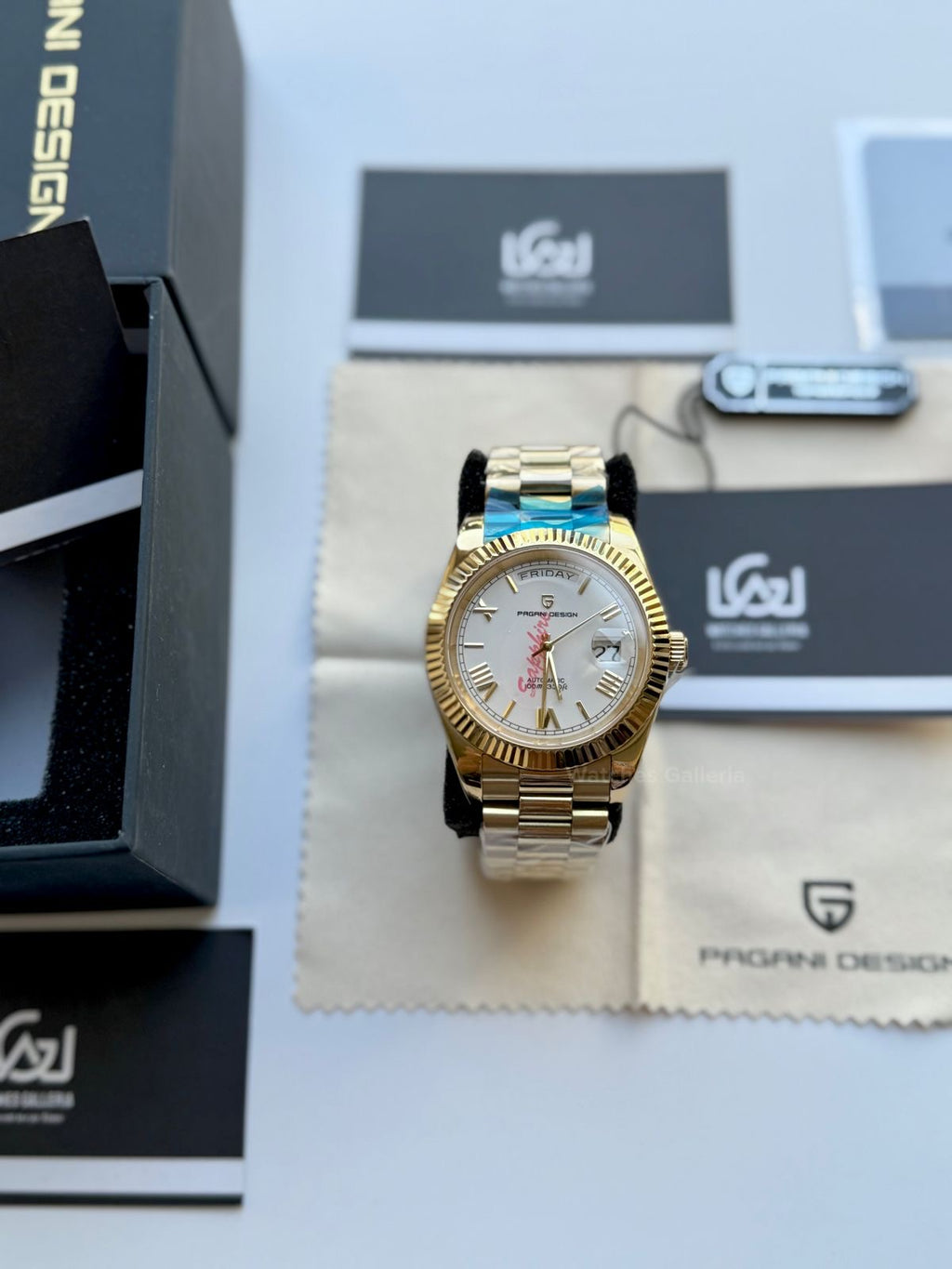 Pagani Design PD1783 Date Day Yellow Gold 40mm Automatic Watch – White Roman Dial, Seiko NH36A Movement, Sapphire Glass, Presidential Bracelet