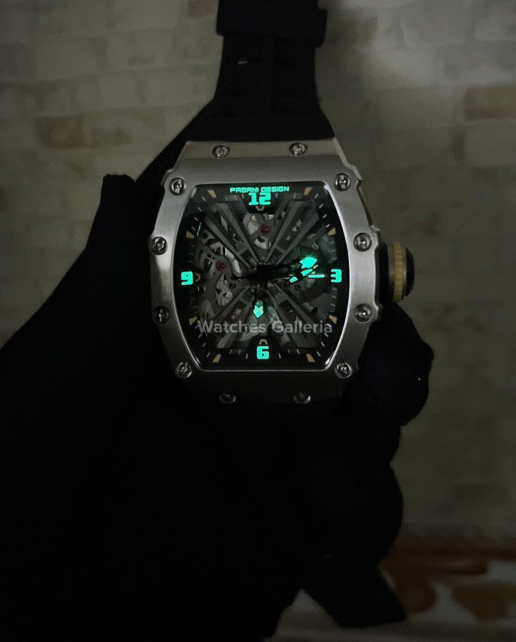 Pagani Design Tonneau Skeleton Quartz (Black) PD1738