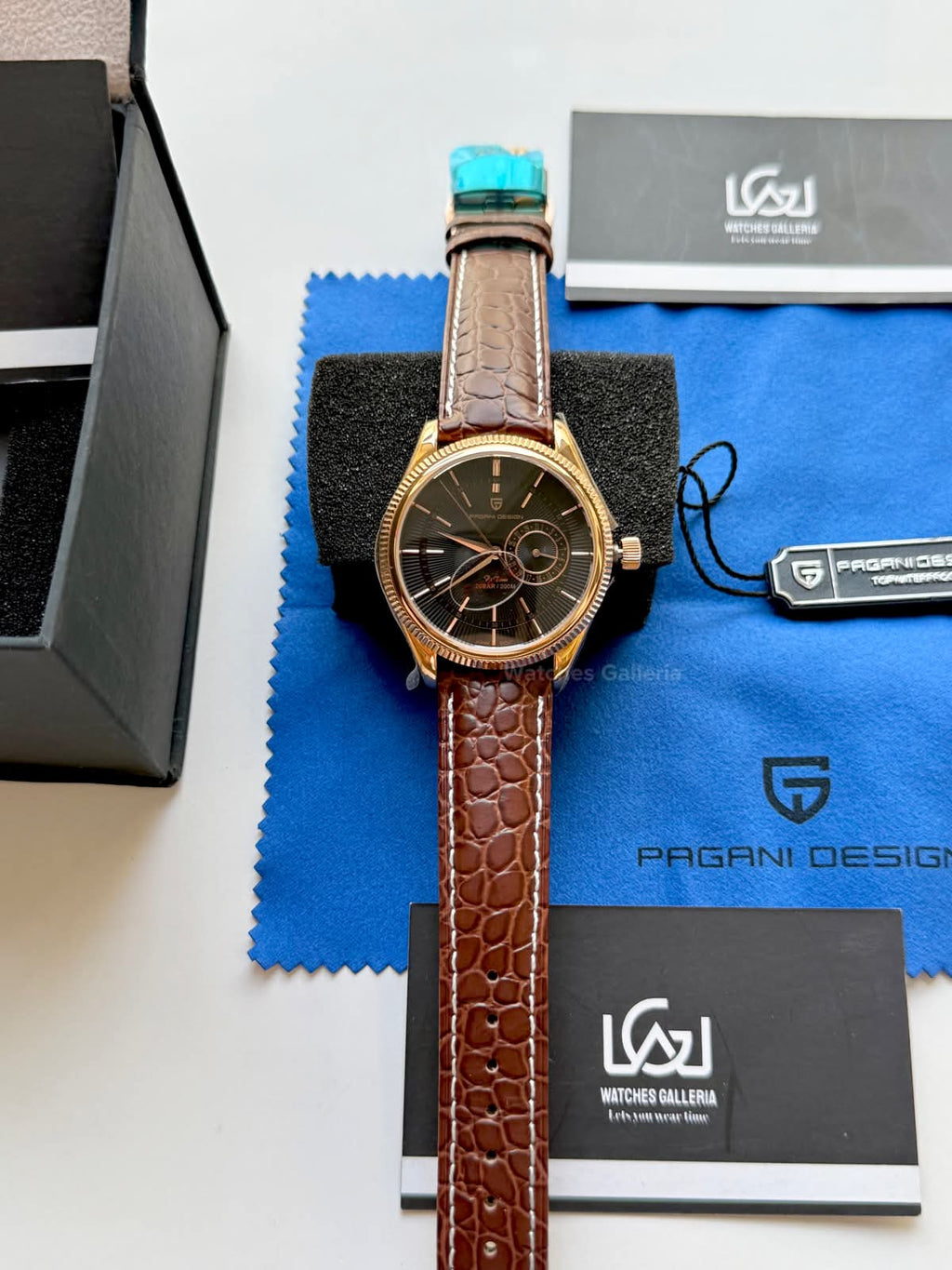 Pagani Design PD1689 Classic Dress Watch 40mm – Seiko VH65 Quartz Movement, Sapphire Glass, 200M Water Resistance, Leather Strap