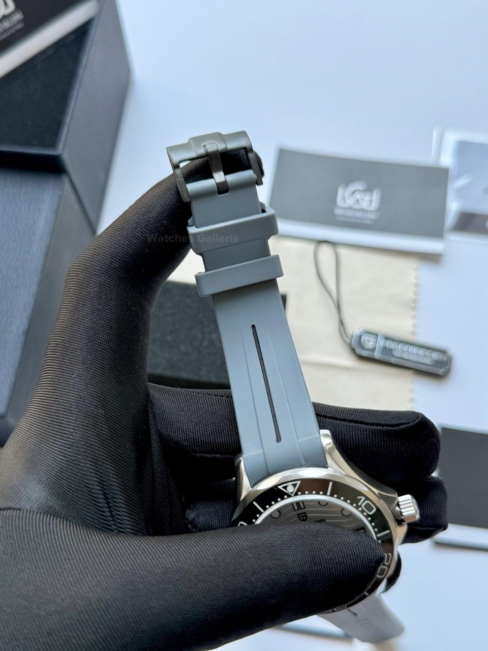 Pagani Design PD1685 Grey Silicon Seamaster Diver White Automatic Watch – 200M Sapphire Crystal NH35A/Miyota Luxury Dive Watch in Pakistan | Watches Galleria