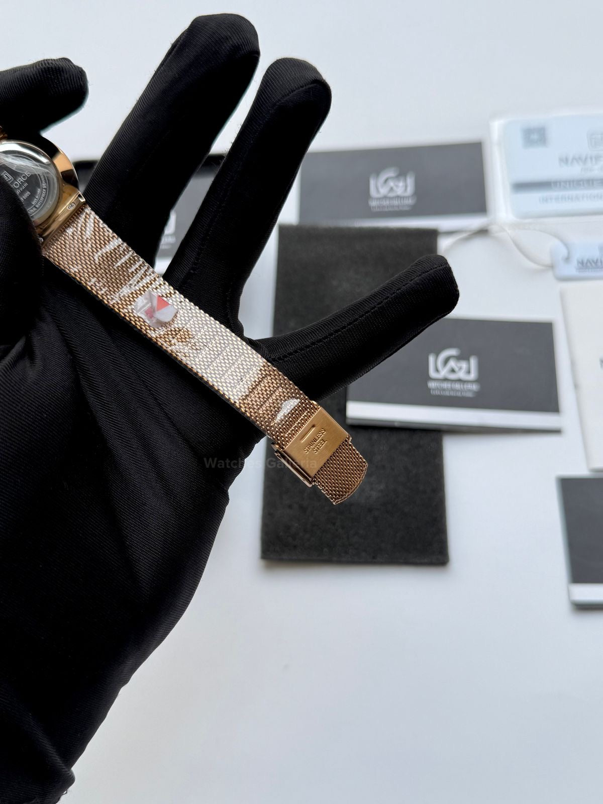 Naviforce NF5005 Women Watch Quartz (Rose Gold/White) Naviforce Watch in Pakistan