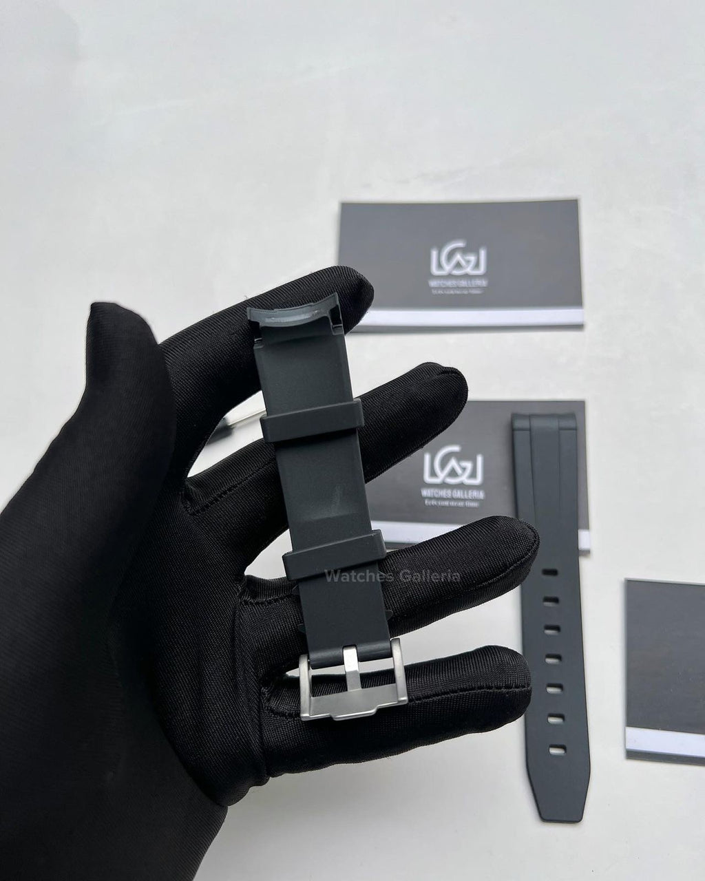 Silicon Straps Premium Black/Silver