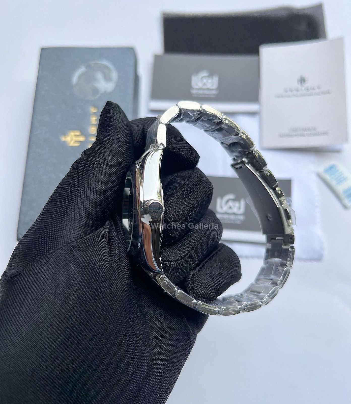 Aknight Oyster Perpetual Quartz (Black) AK2113
